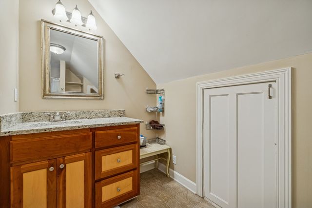 1155 Deerfoot Dr, Pegram, TN 37143