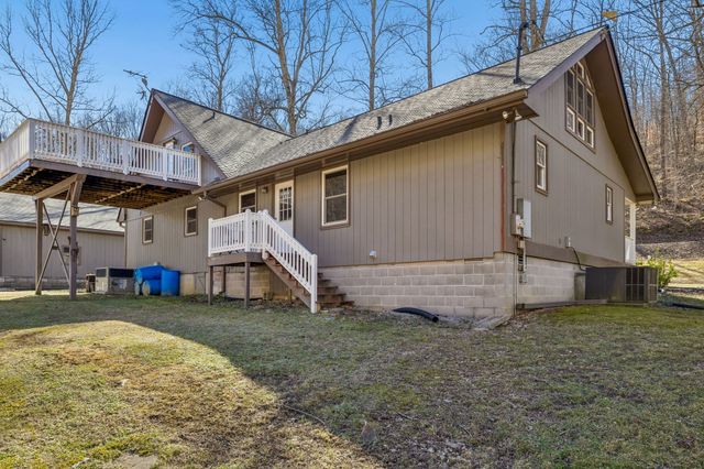1155 Deerfoot Dr, Pegram, TN 37143