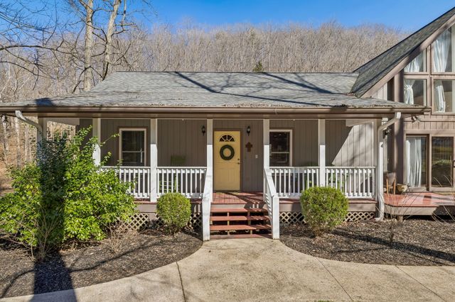 1155 Deerfoot Dr, Pegram, TN 37143
