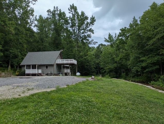 1155 Deerfoot Dr, Pegram, TN 37143