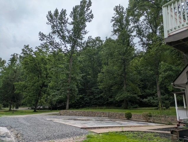 1155 Deerfoot Dr, Pegram, TN 37143