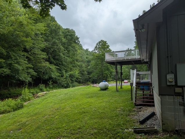 1155 Deerfoot Dr, Pegram, TN 37143
