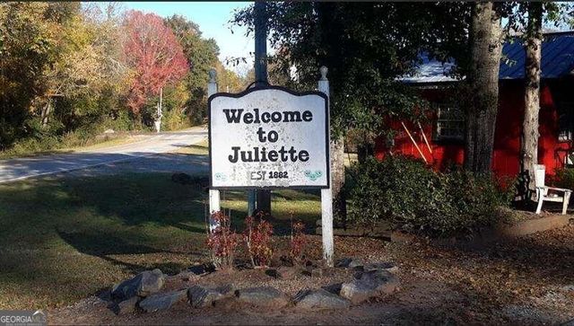 1047 Ponder Trammell Road, Juliette, GA 31046