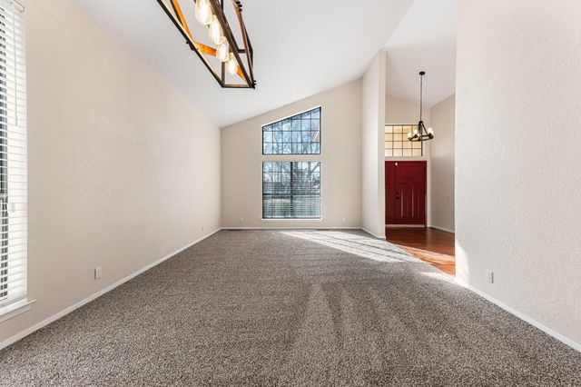 5708 Elderberry Court NE, Albuquerque, NM 87111