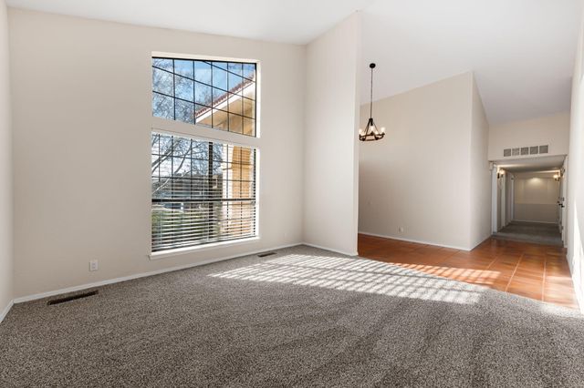 5708 Elderberry Court NE, Albuquerque, NM 87111