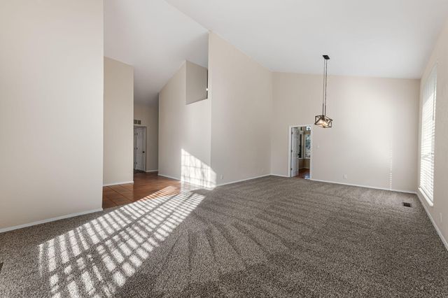 5708 Elderberry Court NE, Albuquerque, NM 87111