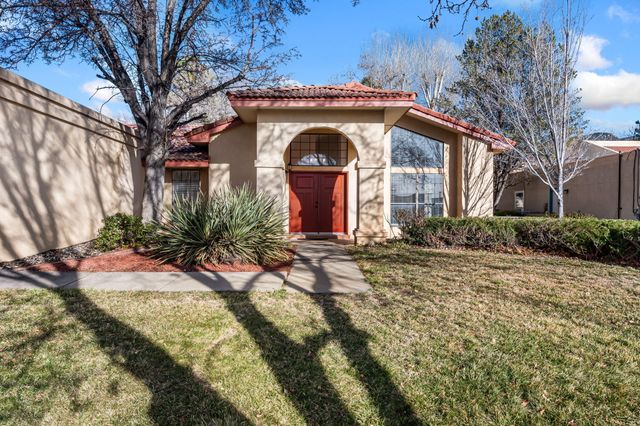 5708 Elderberry Court NE, Albuquerque, NM 87111