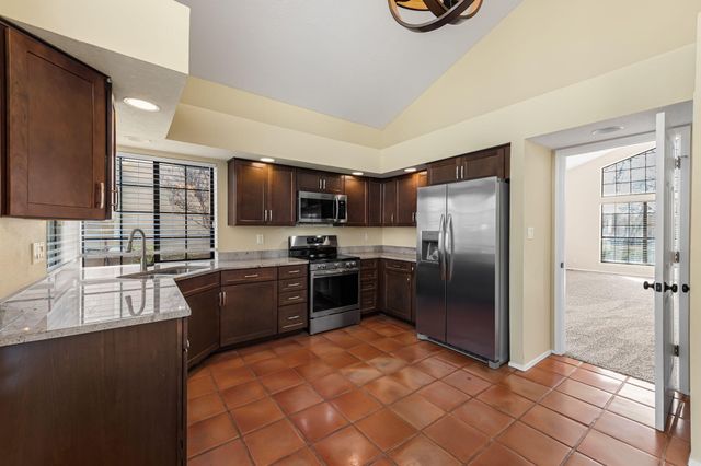 5708 Elderberry Court NE, Albuquerque, NM 87111