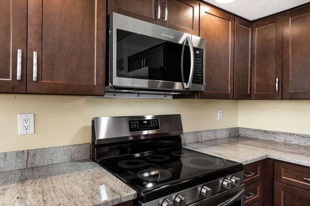 5708 Elderberry Court NE, Albuquerque, NM 87111