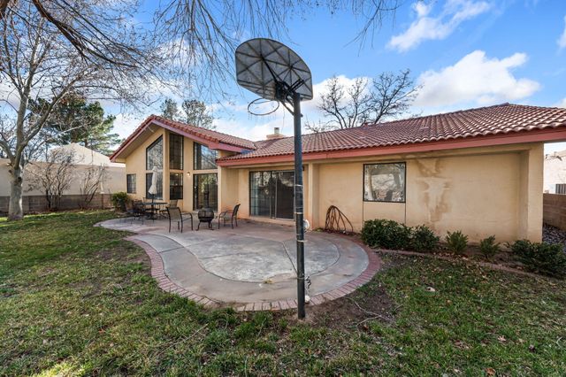 5708 Elderberry Court NE, Albuquerque, NM 87111