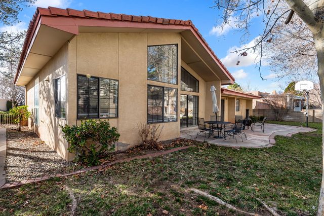 5708 Elderberry Court NE, Albuquerque, NM 87111