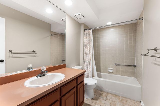 5708 Elderberry Court NE, Albuquerque, NM 87111