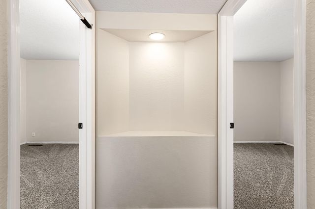 5708 Elderberry Court NE, Albuquerque, NM 87111