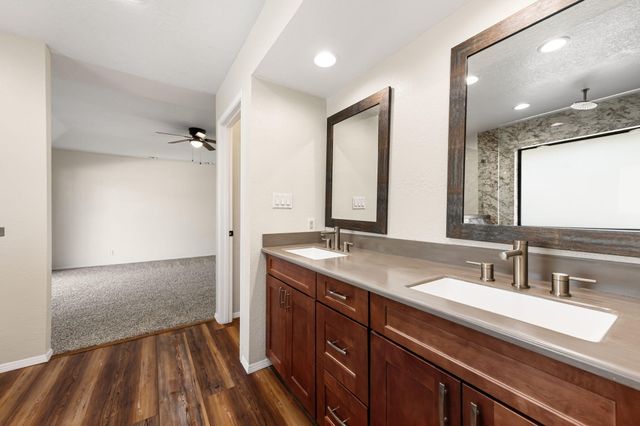 5708 Elderberry Court NE, Albuquerque, NM 87111