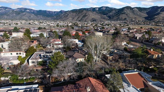 5708 Elderberry Court NE, Albuquerque, NM 87111