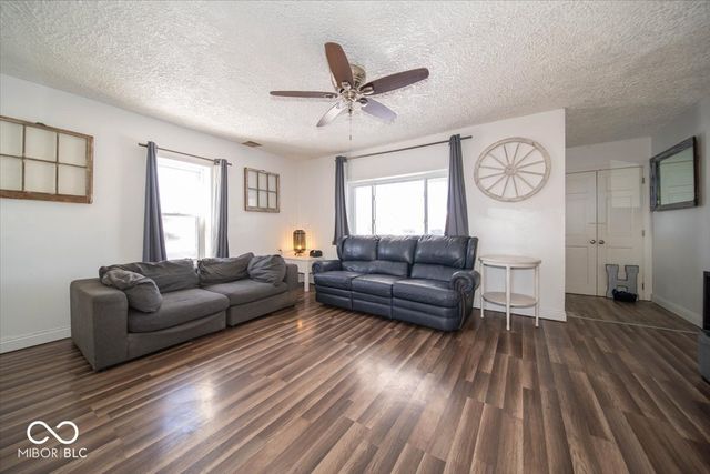 1681 R Avenue, New Castle, IN 47362
