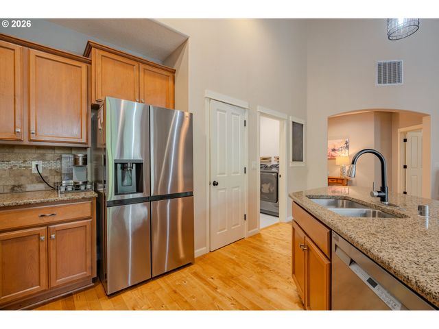 3016 Ne 169TH Way, Ridgefield, WA 98642