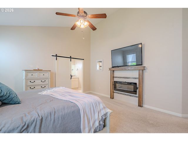 3016 Ne 169TH Way, Ridgefield, WA 98642