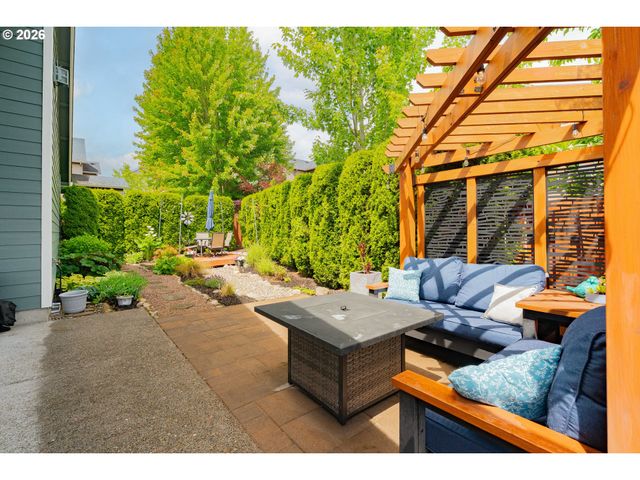 3016 Ne 169TH Way, Ridgefield, WA 98642