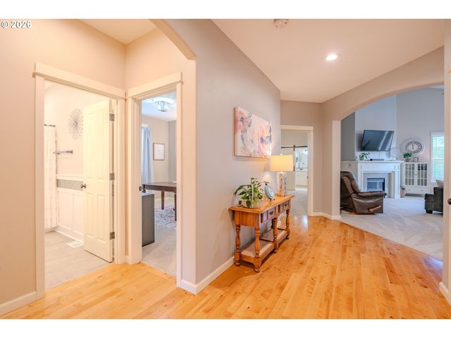 3016 Ne 169TH Way, Ridgefield, WA 98642