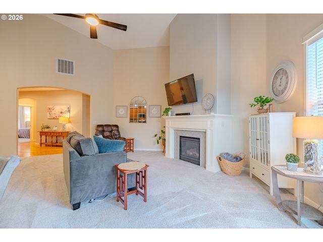 3016 Ne 169TH Way, Ridgefield, WA 98642