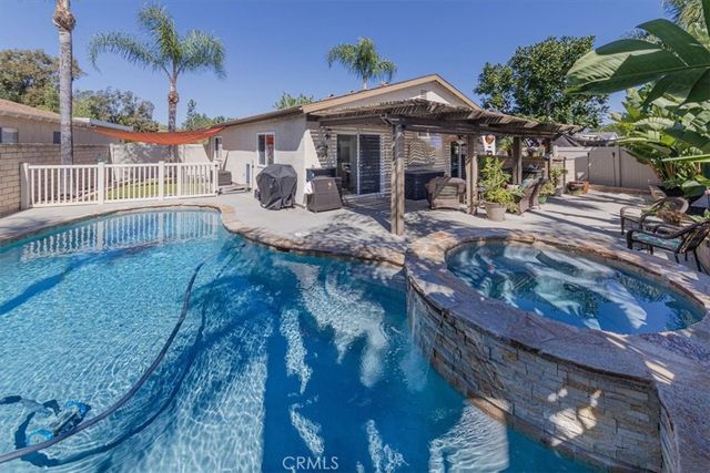 27302 Osuna, Mission Viejo, CA 92691