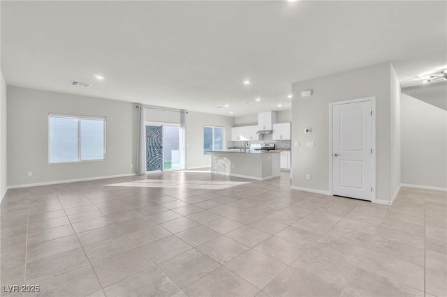 7507 Pink Mimosa Avenue, Las Vegas, NV 89113