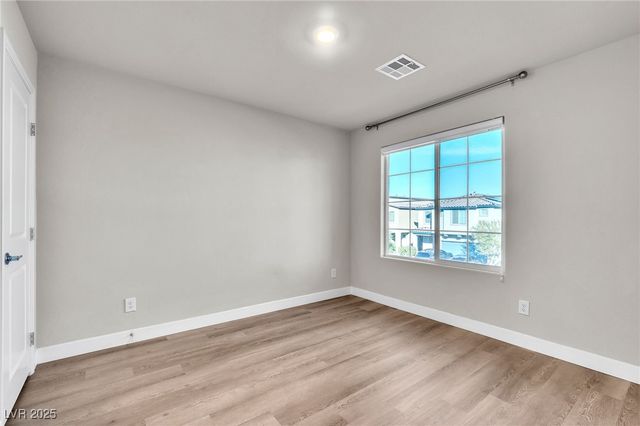 7507 Pink Mimosa Avenue, Las Vegas, NV 89113