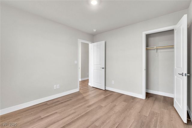 7507 Pink Mimosa Avenue, Las Vegas, NV 89113