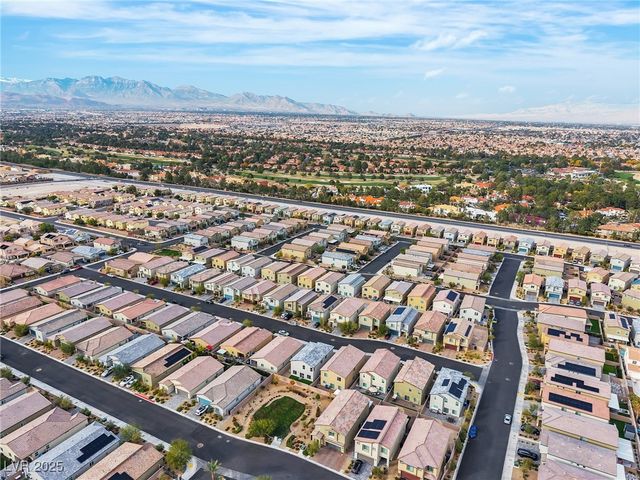 7507 Pink Mimosa Avenue, Las Vegas, NV 89113