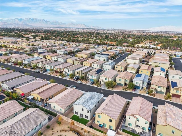 7507 Pink Mimosa Avenue, Las Vegas, NV 89113