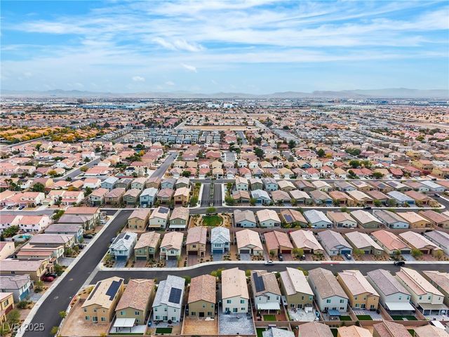 7507 Pink Mimosa Avenue, Las Vegas, NV 89113