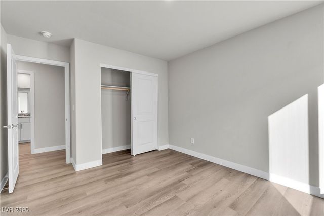 7507 Pink Mimosa Avenue, Las Vegas, NV 89113