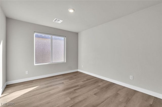 7507 Pink Mimosa Avenue, Las Vegas, NV 89113