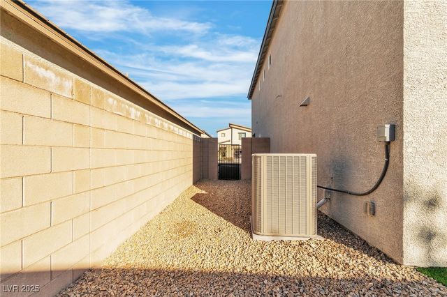 7507 Pink Mimosa Avenue, Las Vegas, NV 89113