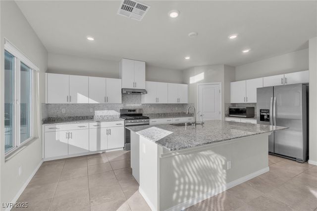 7507 Pink Mimosa Avenue, Las Vegas, NV 89113