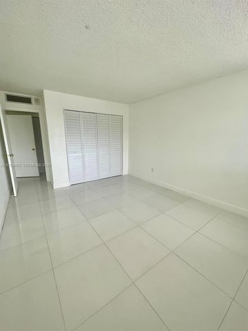 13155 Ixora Court 201, North Miami, FL 33181