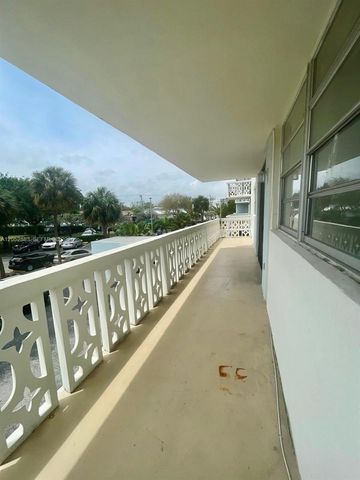 13155 Ixora Court 201, North Miami, FL 33181