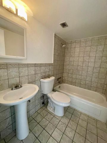 13155 Ixora Court 201, North Miami, FL 33181