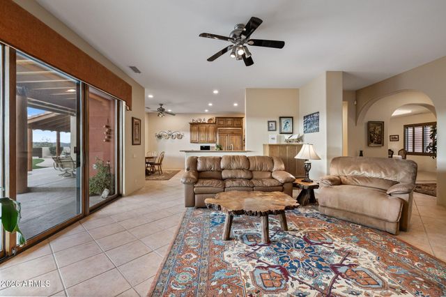 44010 N US HWY 60 --, Morristown, AZ 85342