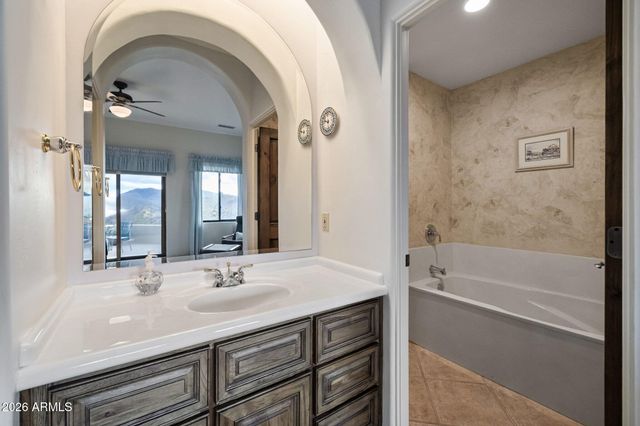 44010 N US HWY 60 --, Morristown, AZ 85342