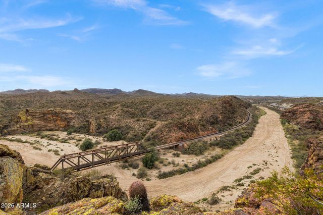 44010 N US HWY 60 --, Morristown, AZ 85342