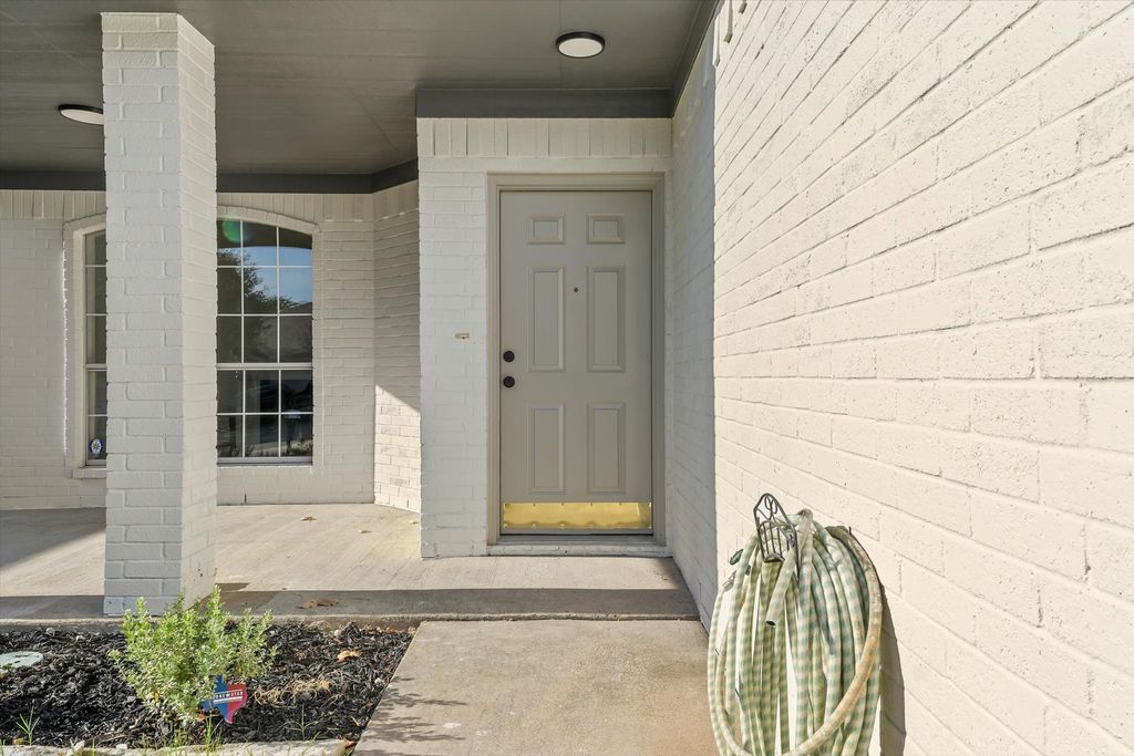 4748 Birchbend Lane, Fort Worth, TX 76137 — photo 3