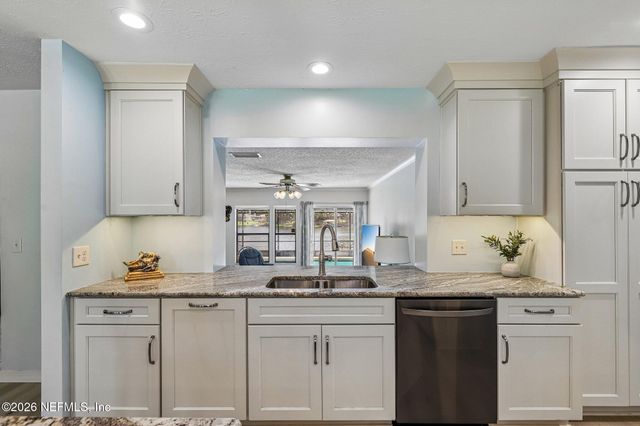 187 ARTHUR MOORE Drive, Green Cove Springs, FL 32043
