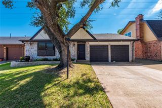 4 Williamsburg Circle, Galveston, TX 77551