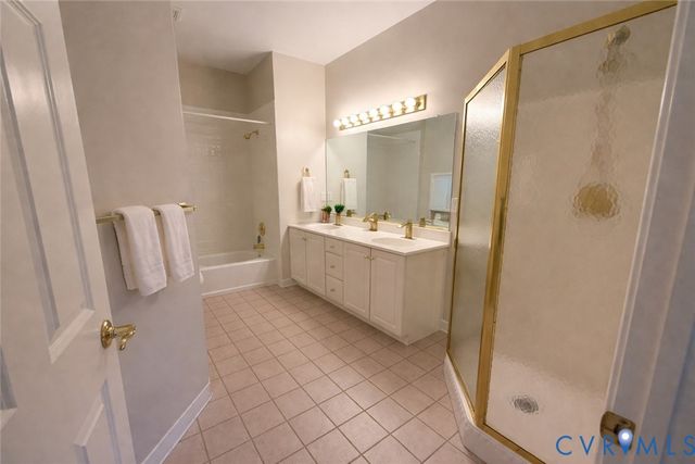 19 Bay Ct, Kilmarnock, VA 22482