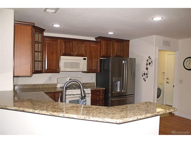 7523 S Addison Way, Aurora, CO 80016