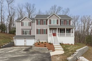 76 Robin Hill Rd, Groton, MA 01450