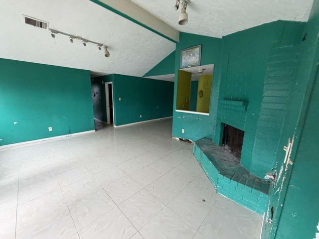 16528 Monte Carlo Lane, Houston, TX 77053