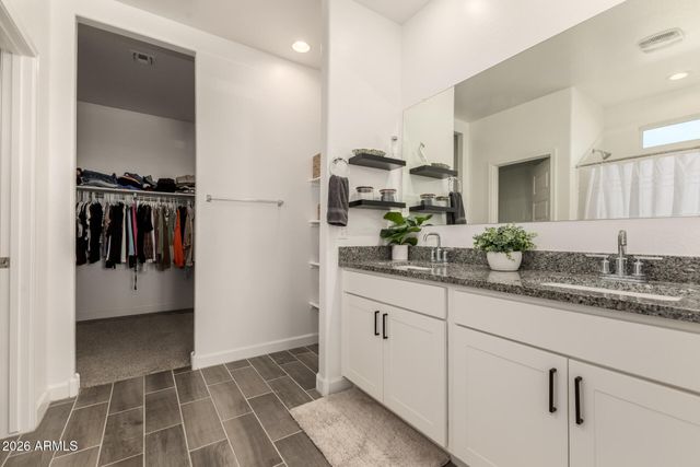 1714 W STARFIRE Avenue, Apache Junction, AZ 85120